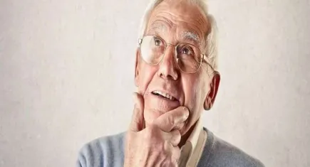 Uzmanı uyardı: Bu alışkanlıklar Alzheimer riskini artırıyor!