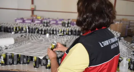 Gıda denetimlerinde halk sağlığını tehdit eden ürünler ele geçirildi