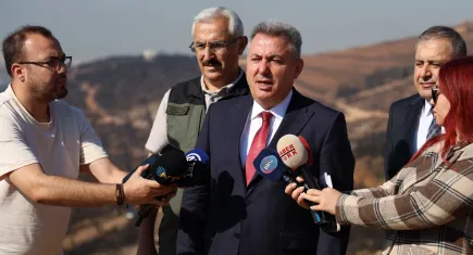 İzmir’de yanan alanlar imara açılacak mı? Vali Elban noktayı koydu