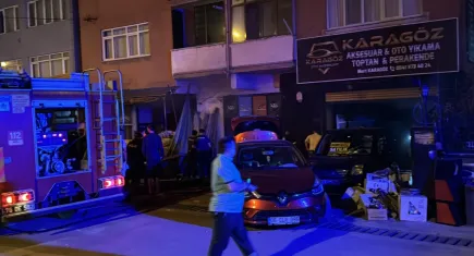 İş yerinden dumanlar yükseldi: Yürekler ağza geldi