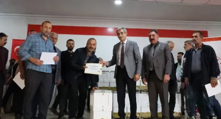 Kars'ta arıcılara sertifika verildi
