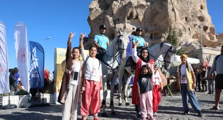 Kapadokya'da okçuluk festivali
