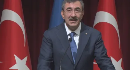 Cumhurbaşkanı Yardımcısı Yılmaz'dan öğrencilere müjde: Türkiye'de yurt sayısı 1 milyon olacak!