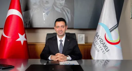 Bayraklı Sosyal Market ile giyim desteği sunuyor
