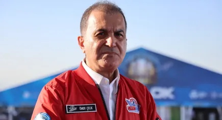 Ömer Çelik'ten savaş uyarısı