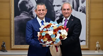 Özgür Özel: Mesut Başkan, çok acar bir başkan