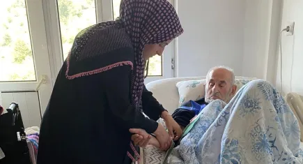 Rize'de 65 yaş üstü hastalara ziyaret