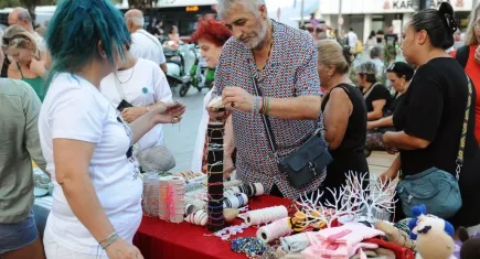 Karşıyaka'da Gece Pazarı heyecanı devam ediyor