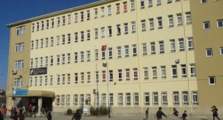 Dizi senaryosu gerçek oldu: Bursa'da bir okulda kan donduran iddia