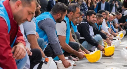 Kınay’dan maden işçilerine destek