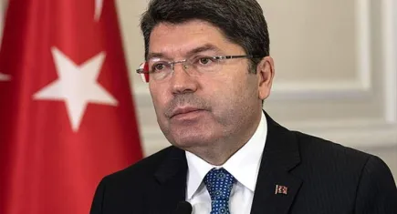 Bakan Tunç'tan anayasa çıkışı!