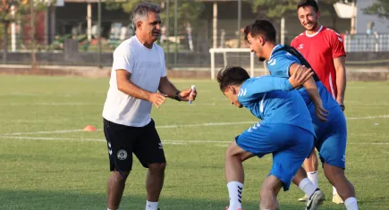 Menemen FK, dış sahada 4’te 4 yaptı