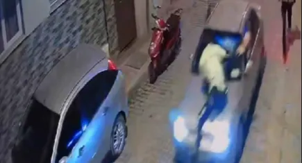 İzmir haber: Polisi kaputta sürükleyen sürücü tutuklandı