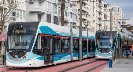 Konak Tramvayı o durakta durmayacak!