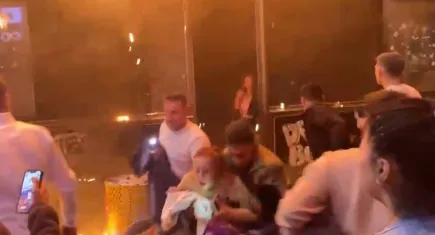 Eğlence merkezinde dehşet: Alev alev yandı