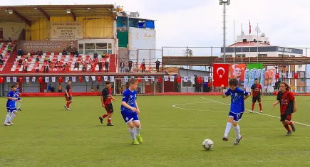 Bayraklı'da Kış Spor Okulları her yaştan spor tutkununa çeşitli imkanlar sunuyor