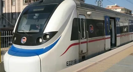 İZBAN’daki aktarma sorunlarına vatandaştan tepkiler büyüyor
