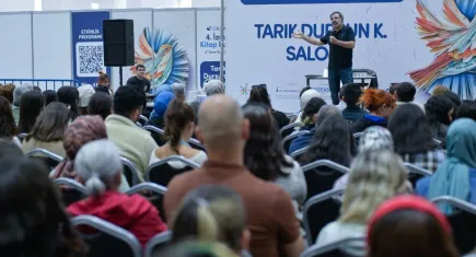 İZKİTAP'ta yazar- okur buluşması devam ediyor