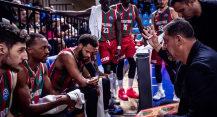 Karşıyakalı basketbolcular Rodos'ta kaldı