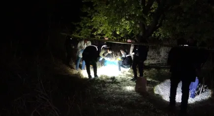 Kayısı bahçesinde ölü bulundu  