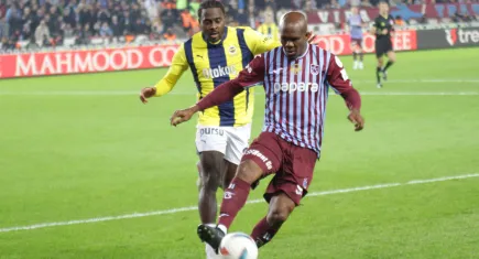 Fenerbahçe deplasmandan mutlu döndü! Trabzonspor- Fenerbahçe: 2-3