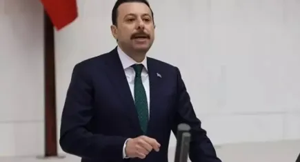 AK Partili isimden Vali Elban’a destek