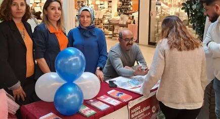 Erzincan’da Dünya Diyabet Günü için farkındalık standı kuruldu