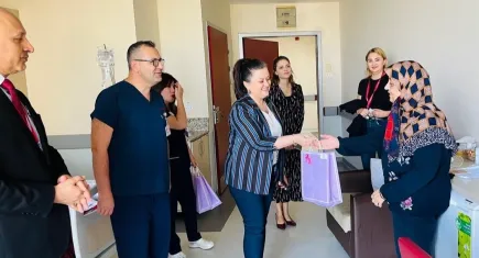 Dünya Palyatif Bakım Günü'nde sağlık çalışanları ve hasta yakınları buluştu