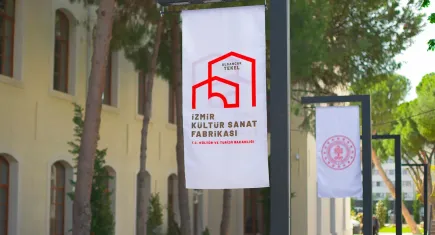 Fabrikada çocuklar mağara resmi çizecek