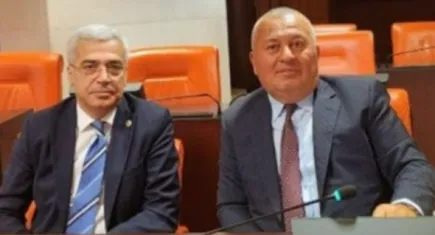 Demokrat Parti'de istifa  depremi!