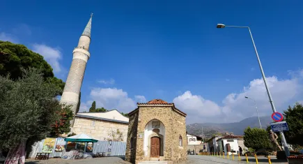 Aydınoğlu Mehmet Bey Camii'nin restorasyonu yarım kaldı