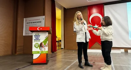 Öğrencilere ağız ve diş sağlığı eğitimi verildi