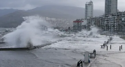 İzmir Valiliğinden uyarı: Ege Denizi'nin kuzeyinde fırtına bekleniyor!