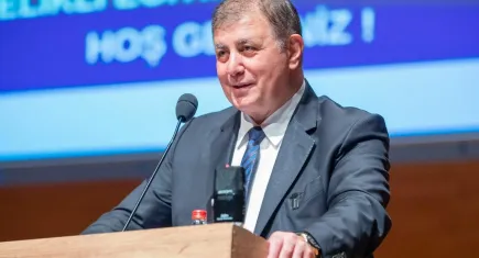 Başkan Tugay: Eğitim emekçilerinin yanında olacağız