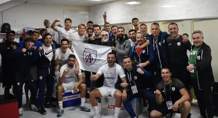 Kırmızı Şeytanlar, 3'te 3 yaptı!