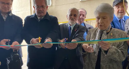 Oğuzhan Kavaklı Kütüphanesi İzmir’de kapılarını açtı