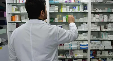 Türk Eczacıları Birliği: Sağlığını riske atma, güvenden uzaklaşma