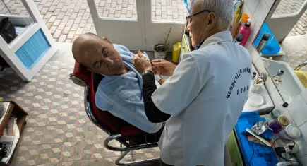 İzmir’de berberliğe adanan bir ömür