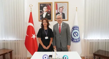 Ege Üniversitesi'nden yapay zeka destekli kornea nakli projesine TÜSEB desteği