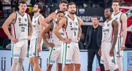 Karşıyaka'da kriz geçici olarak çözüldü