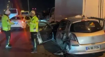İzmir haber: Bayraklı'da meydana gelen kazada 5 kişi yaralandı