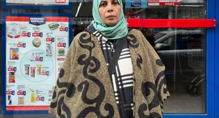 Marketten aldığı lavabo açıcı yüzünde patladı