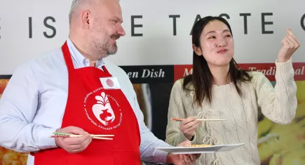 Japon Başkan Menemen yedi