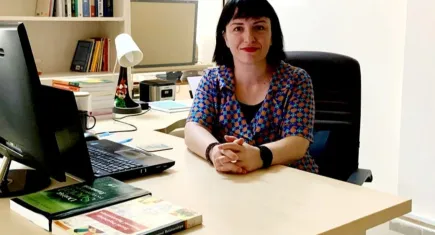 Adnan Menderes Üniversitesi'nin acı günü:  Balkondan düşen öğretim görevlisi hayatını kaybetti!