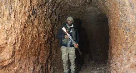 Tel Rıfat'ta PKK/YPG'ye ait 40 kilometrelik tünel ağı keşfedildi