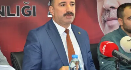 Başdaş’tan CHP’li meclis üyelerine sert tepki: Milli ve manevi değerlere saygı nerede?