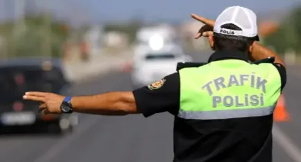 Polise yakalanan ehliyetsiz sürücünün cevabı şok etti!