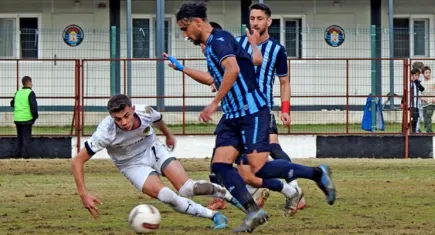 Çeşme Belediyespor'da kan kaybı devam ediyor