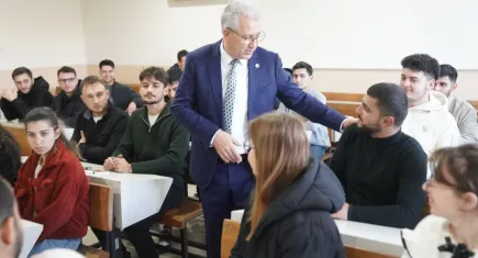 Ege Üniversitesi bünyesinde 85 öğrenci topluluğu var