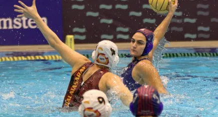 İzmir'in Sutopu Kadın Takımı Final Four’da
